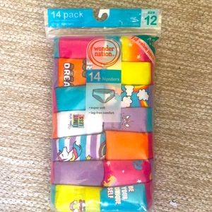 Girls’ hipster Size 12